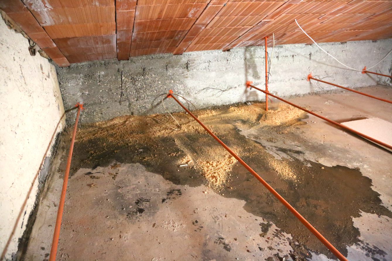 water in crawl space after heavy rain