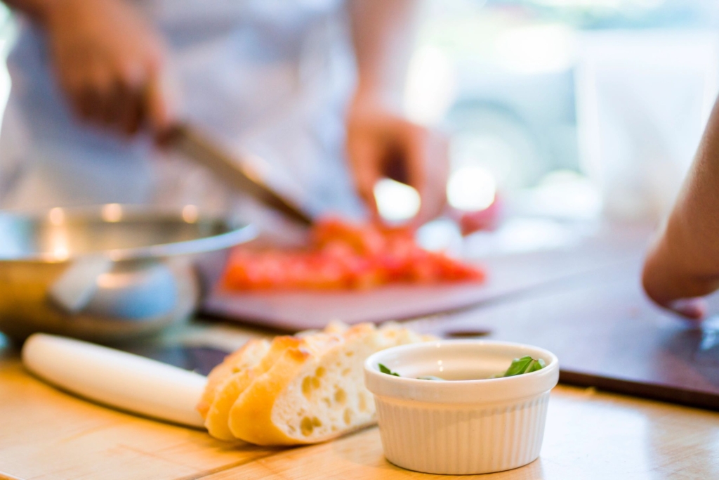 Cutting Food