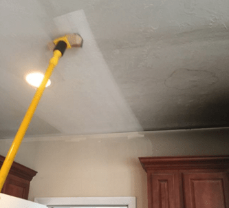 Cleaning a ceiling