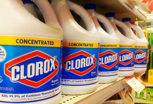 clorox on shelves in grocery store